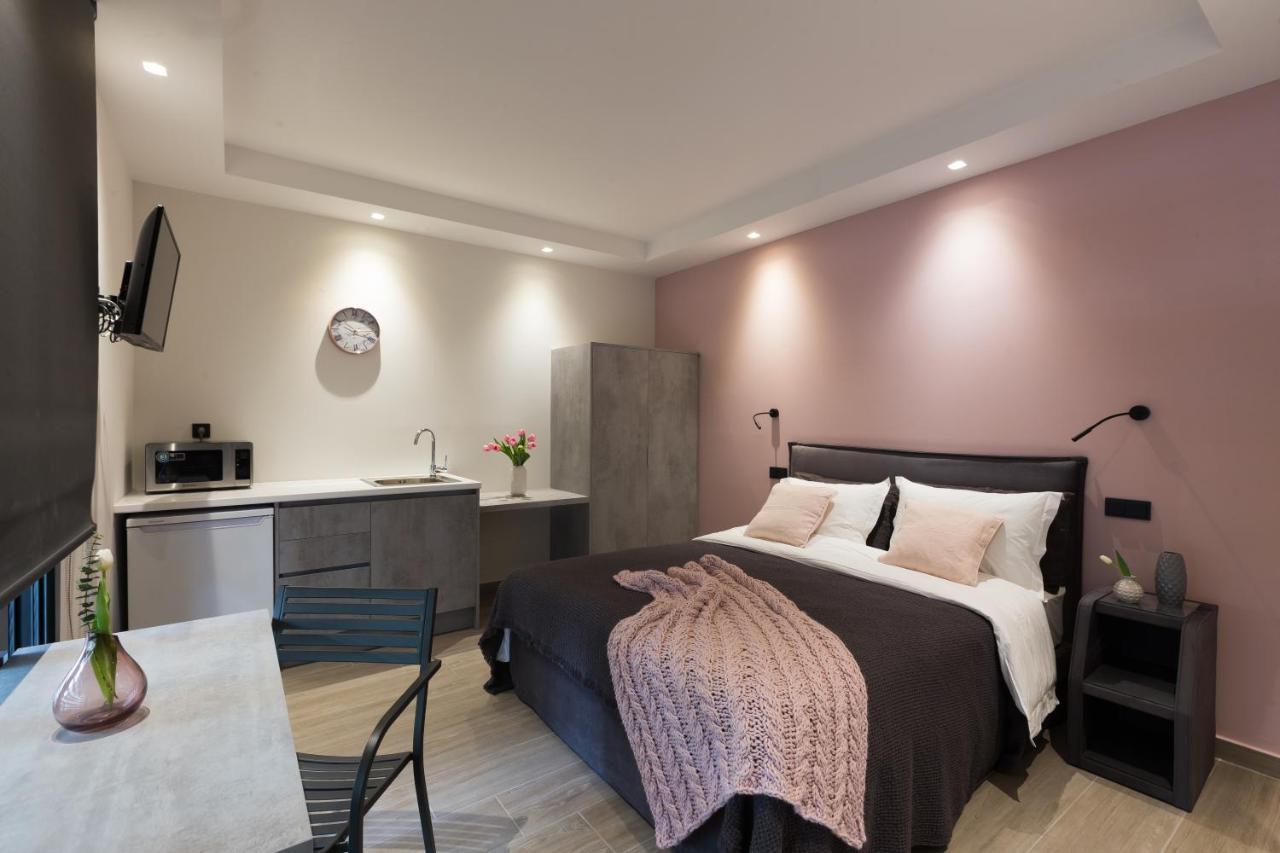 Aparthotel 12 Reasons Why Metaxourgeio Athen Exterior foto