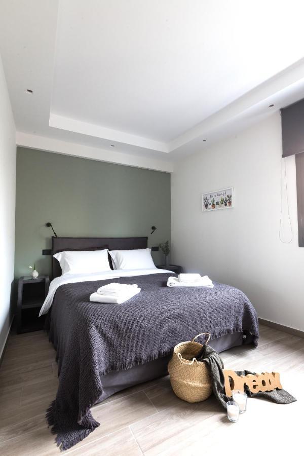 Aparthotel 12 Reasons Why Metaxourgeio Athen Exterior foto