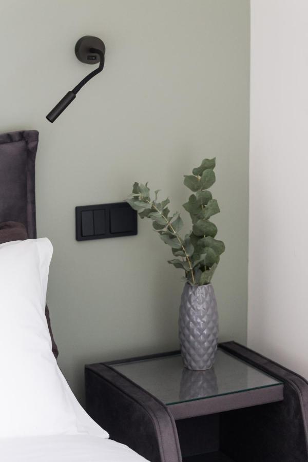 Aparthotel 12 Reasons Why Metaxourgeio Athen Exterior foto