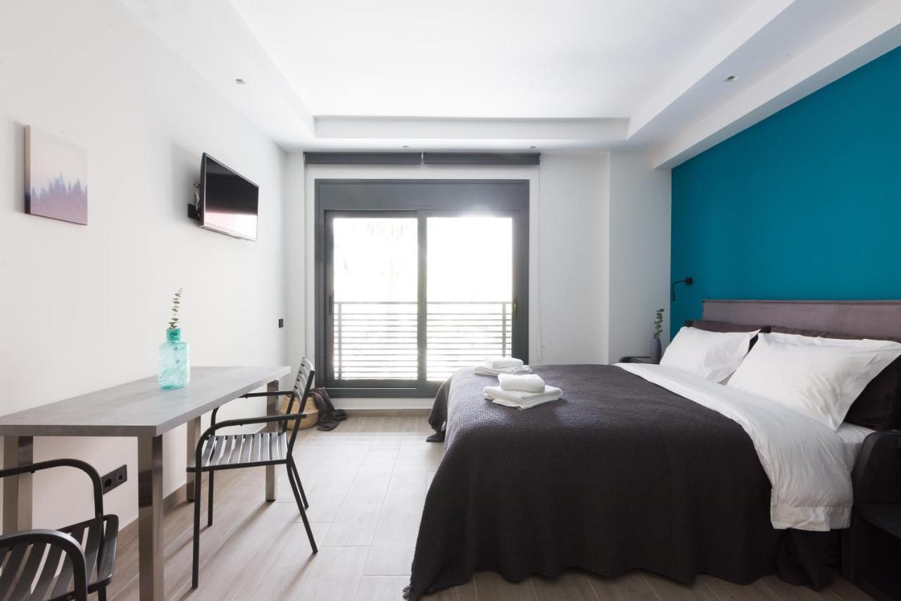 Aparthotel 12 Reasons Why Metaxourgeio Athen Exterior foto