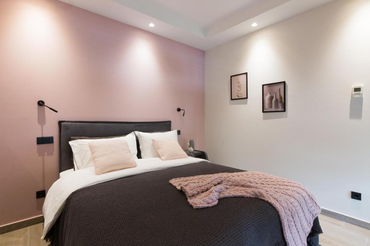 Aparthotel 12 Reasons Why Metaxourgeio Athen Exterior foto