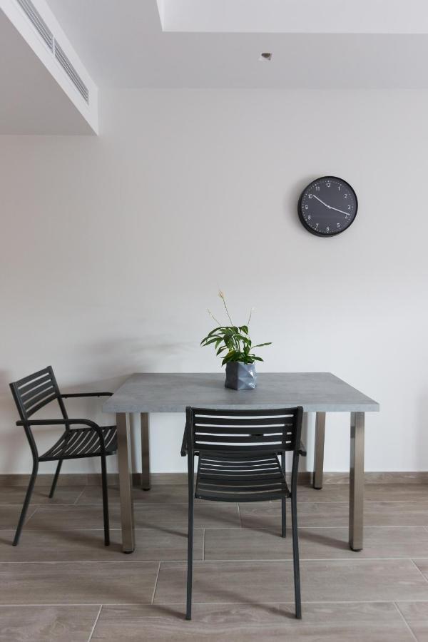 Aparthotel 12 Reasons Why Metaxourgeio Athen Exterior foto